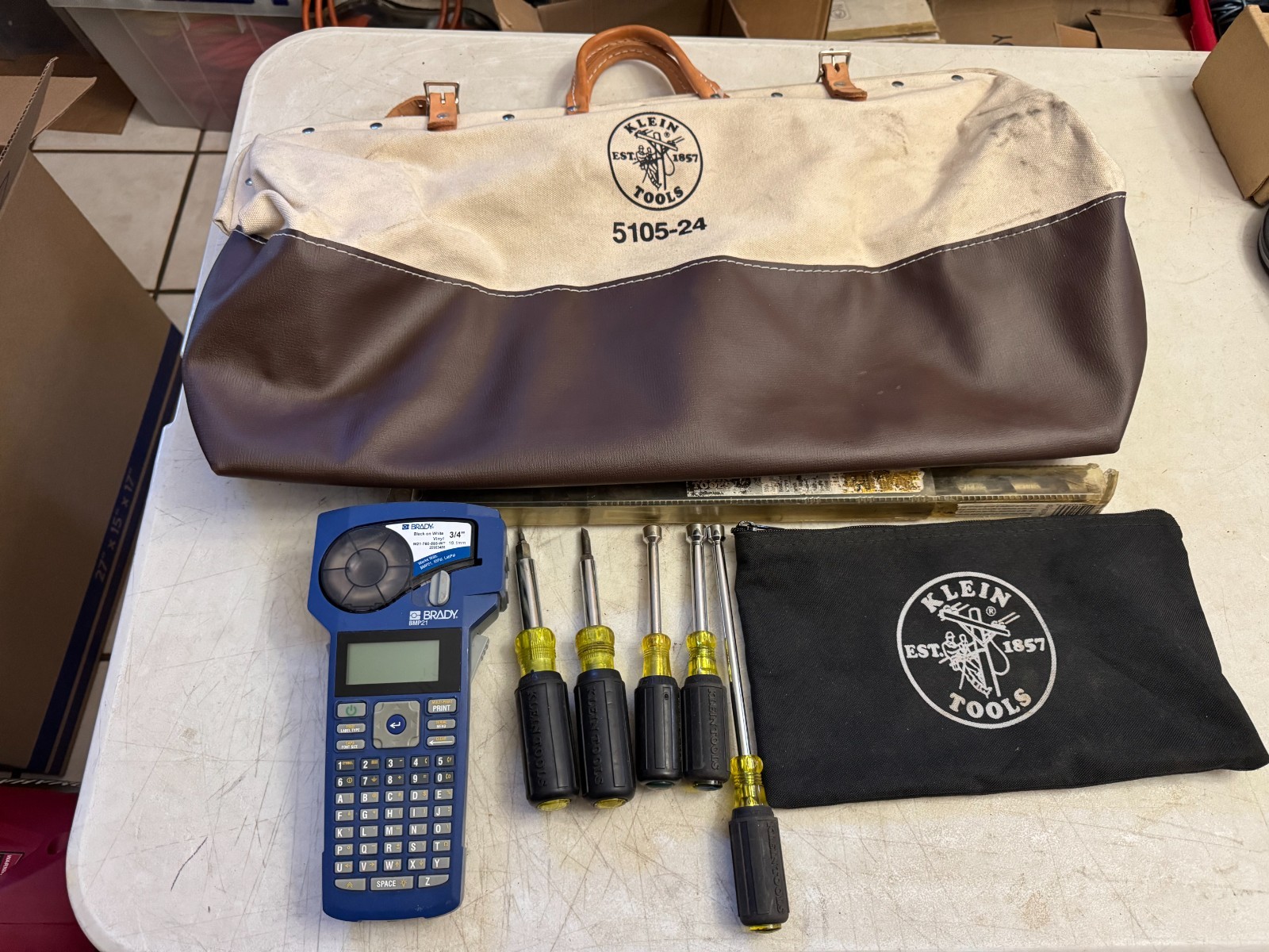 KLEIN Tools Electrical W/ Pouch 24″ Bag #5105-24 With Extra Tools Bundle.