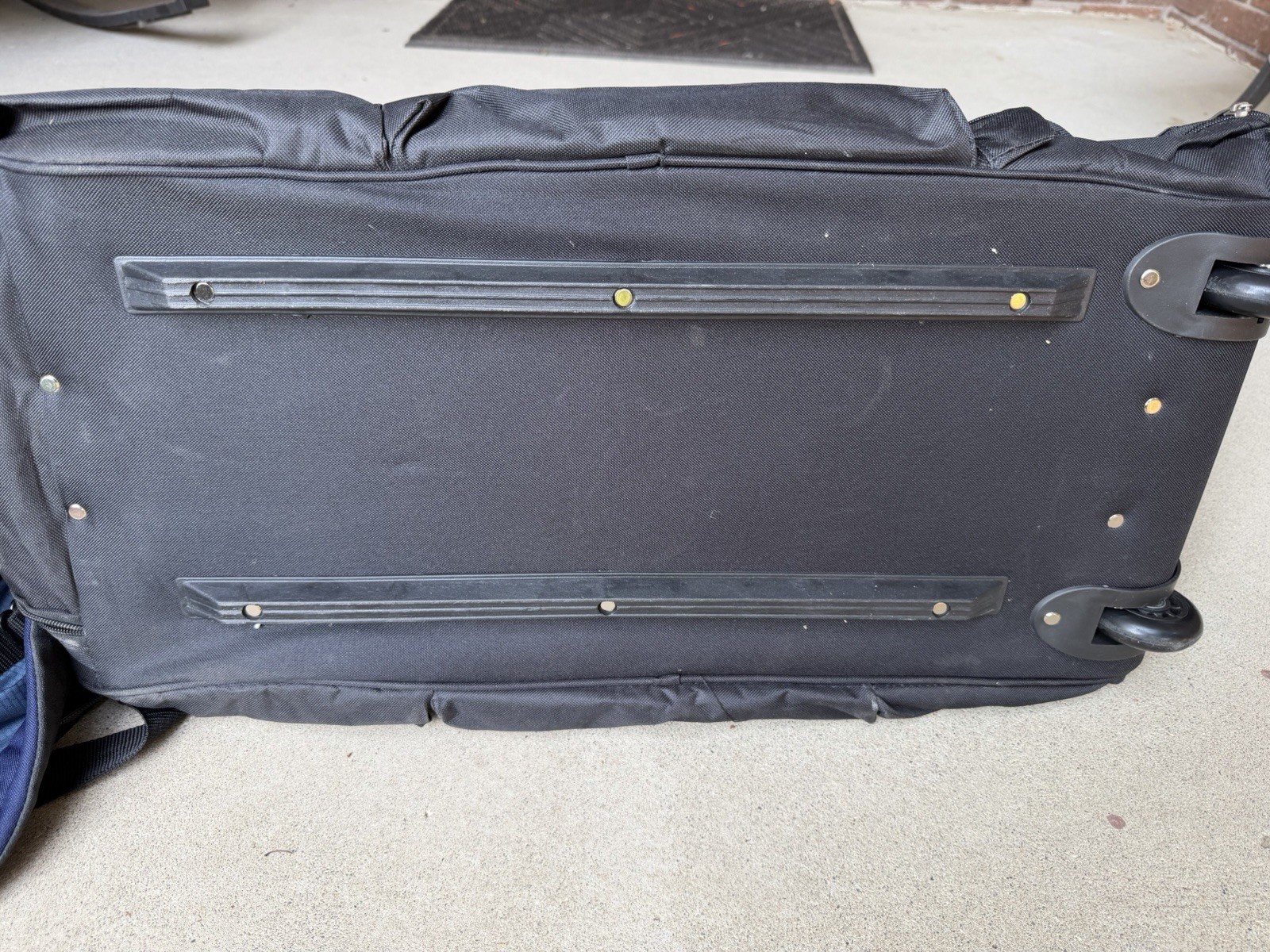 Makita Large LXT Heavy Duty Contractor Tool Duffel Bag – Wheels and Handle