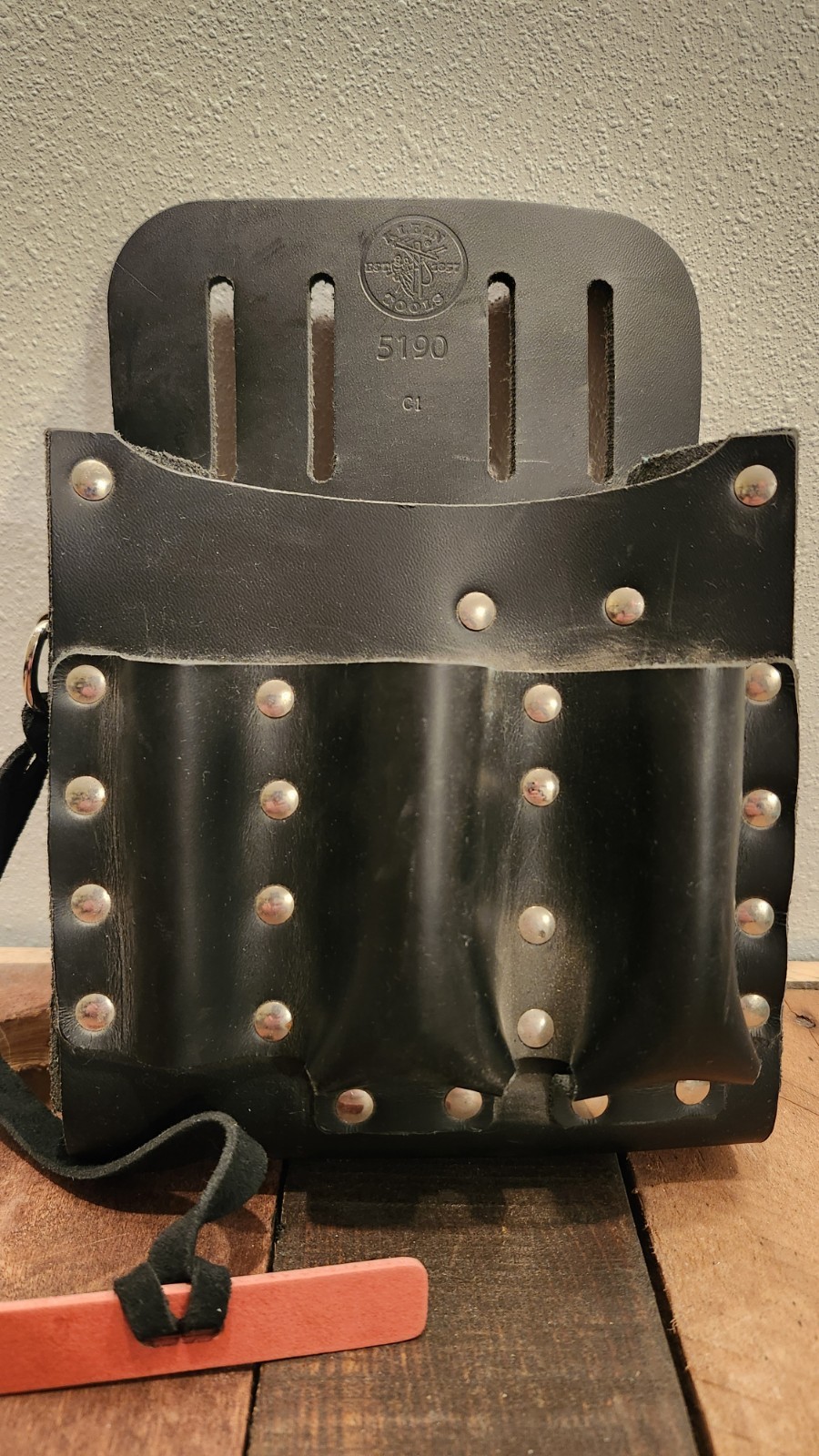 Klein Tools 5190 Leather 10-Pocket Tool Pouch