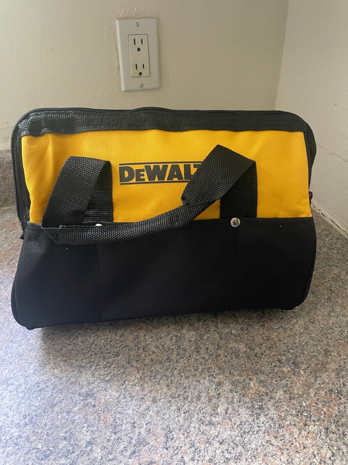 Dewalt Tool Bag W/ RAILS Case 13″ x 10″ x 9″ Canvas For 20V Drill, Battery, Saw