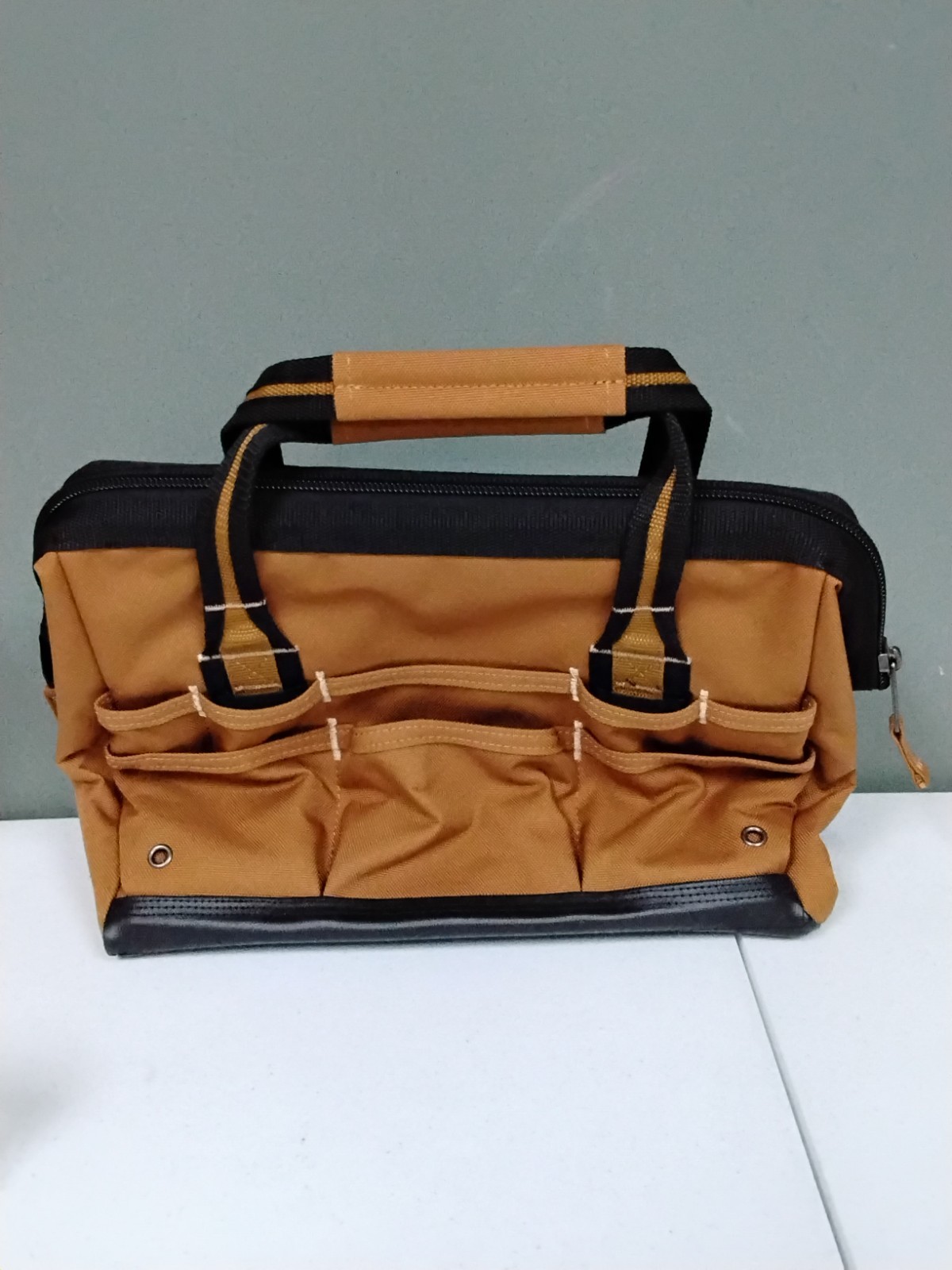 Brand New! Carhartt 14 Inch Heavyweight Tool Bag, Brown with 26 Pockets, NWT