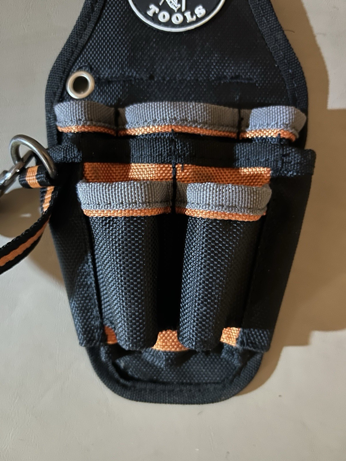 Klein Tools VN66690 Belt Pouch, 6 Slots and Clip New without packaging