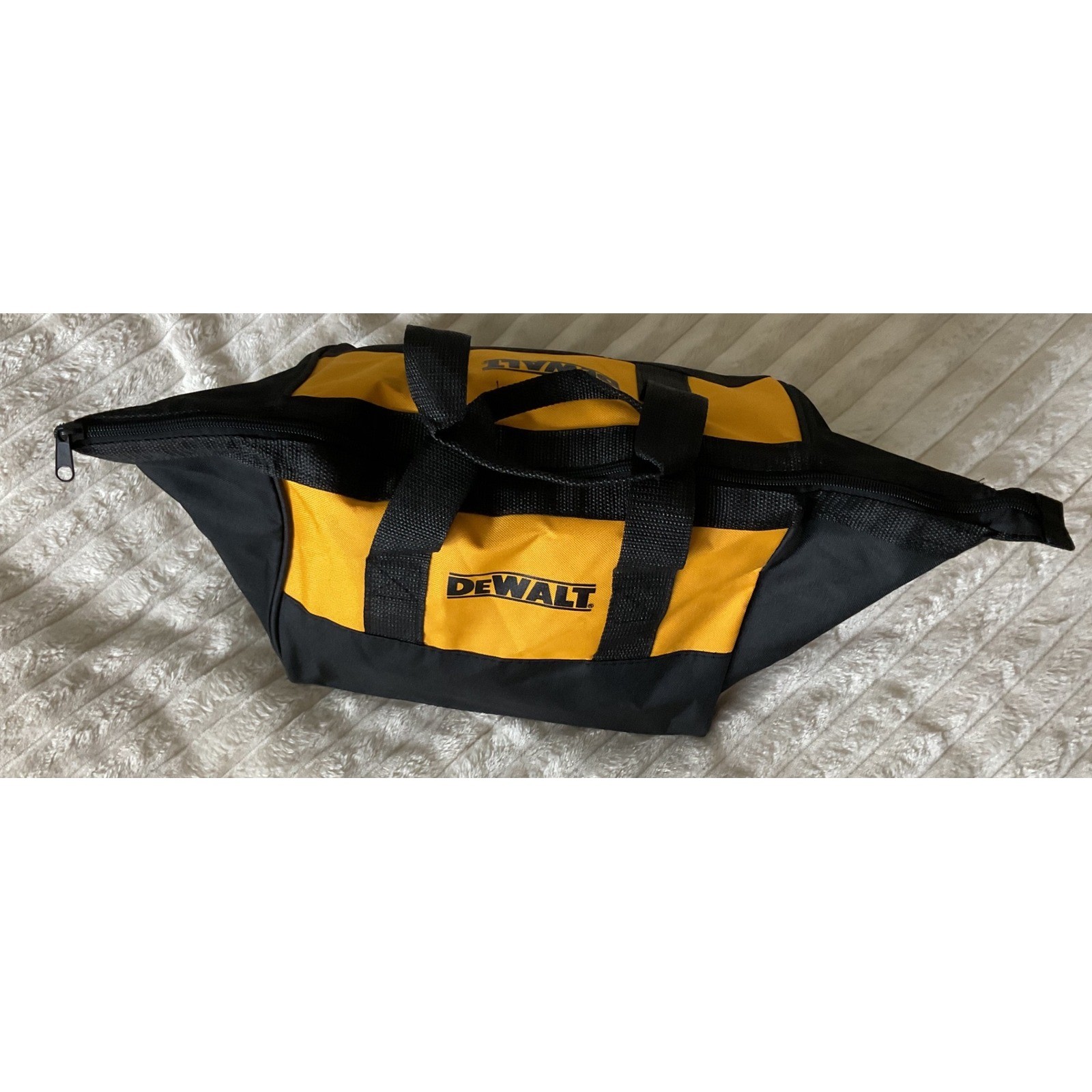 DeWalt NA705139 Heavy Duty Canvas Tool Bag Yellow Black Zippered 13 Inch Medium