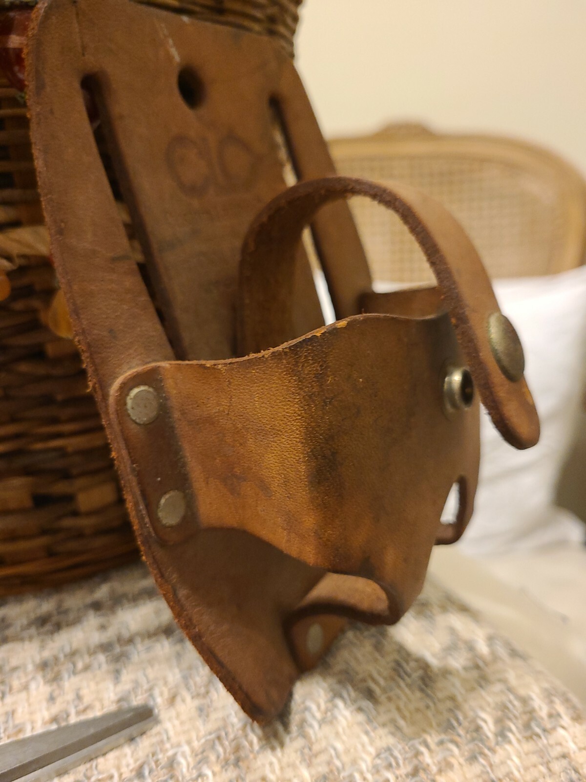 Vtg Leather CLC Tool belt Hammer Tape Single Pouch Farmhouse Country wall decor