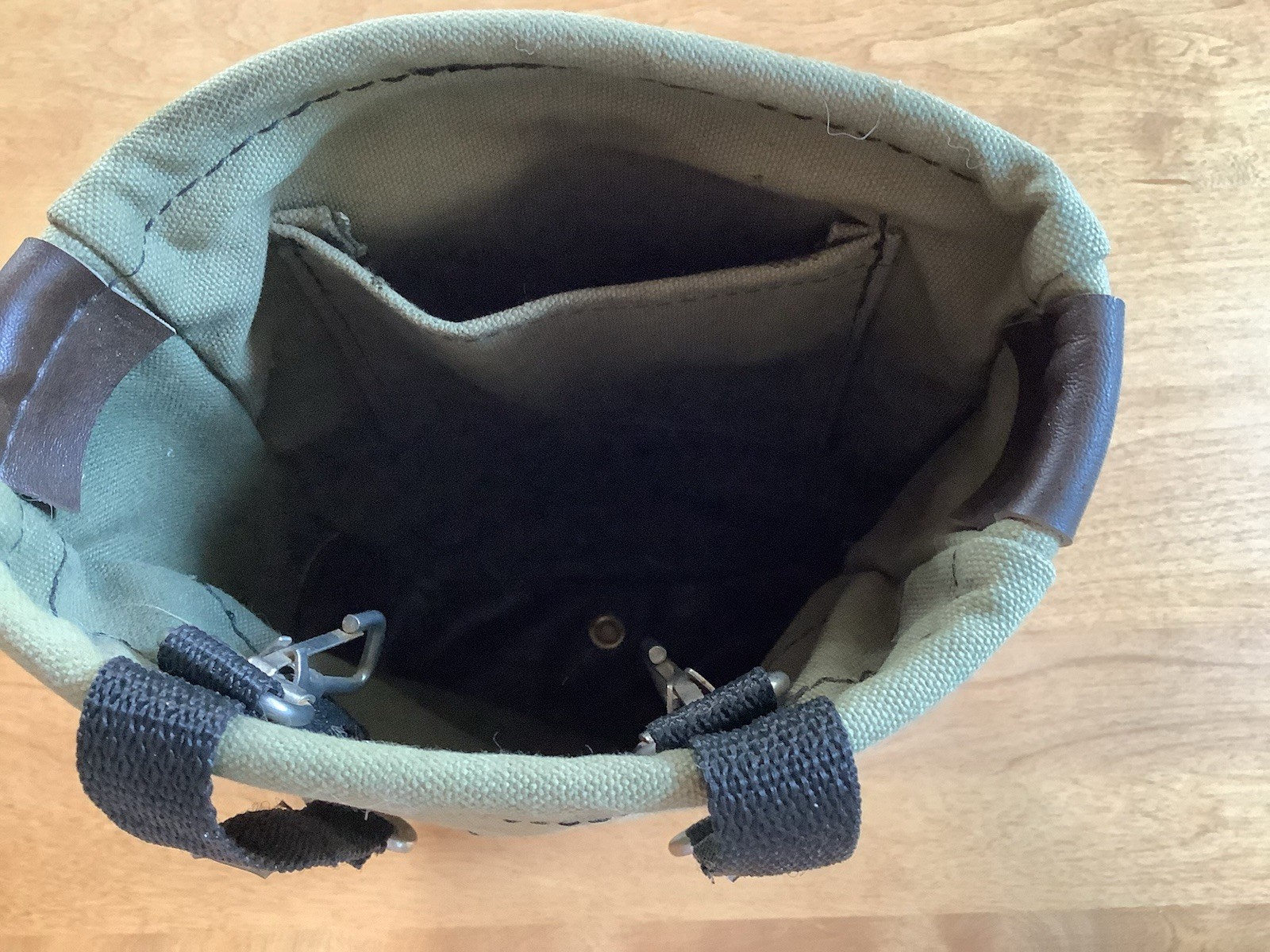 Vtg AT&T Lineman Army Green Heavy Canvas Tool Bag w Hanger Clips, Pocket & Vent