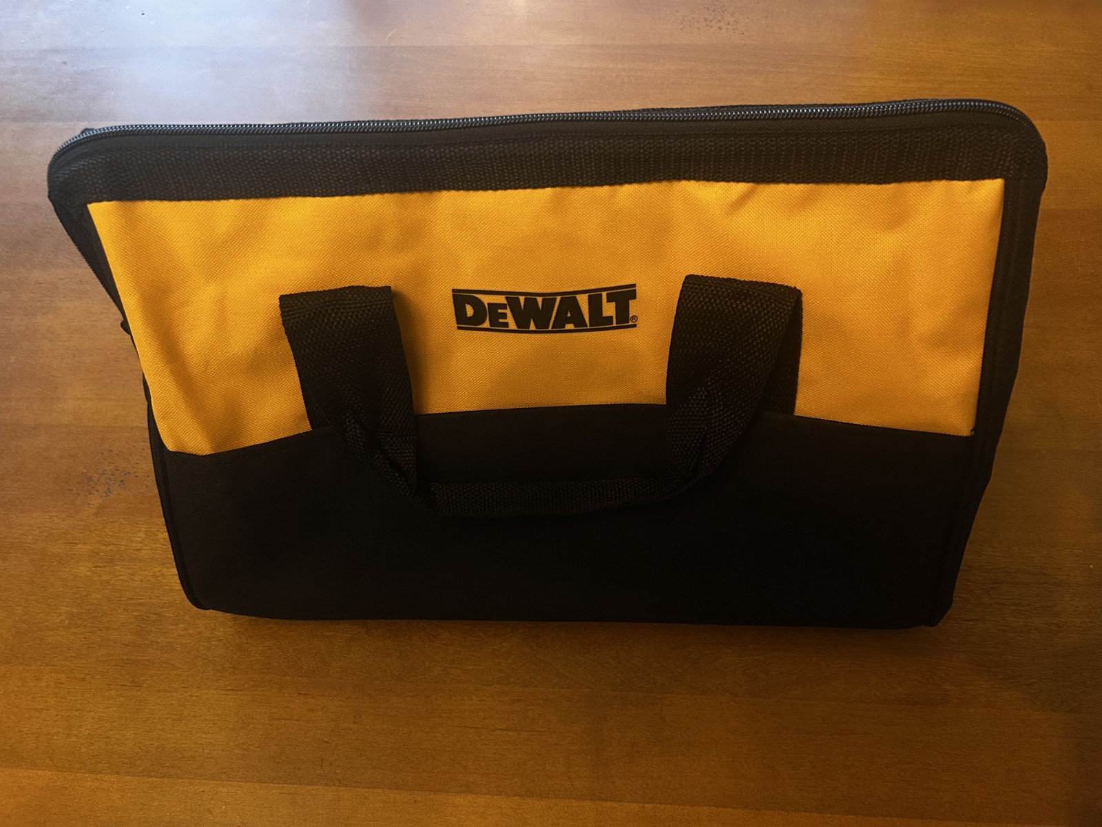 DeWalt Nylon Tool Bag Heavy Duty 16 in x 12 in x 10 in – Excellent Condition
