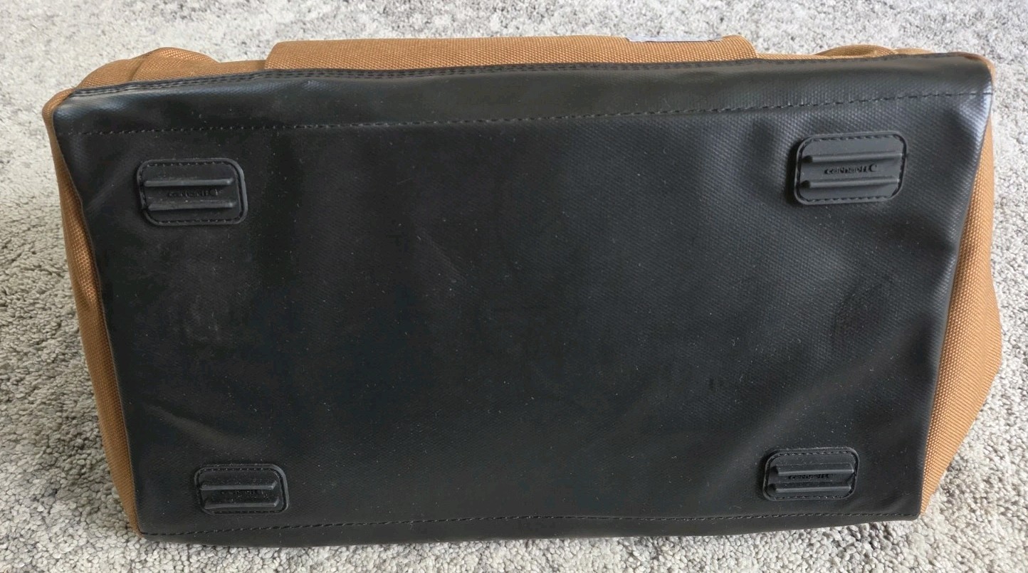 Carhartt 14 ” Quality Heavy-duty Tool Bag with 26 Pockets Padded Huge Opening