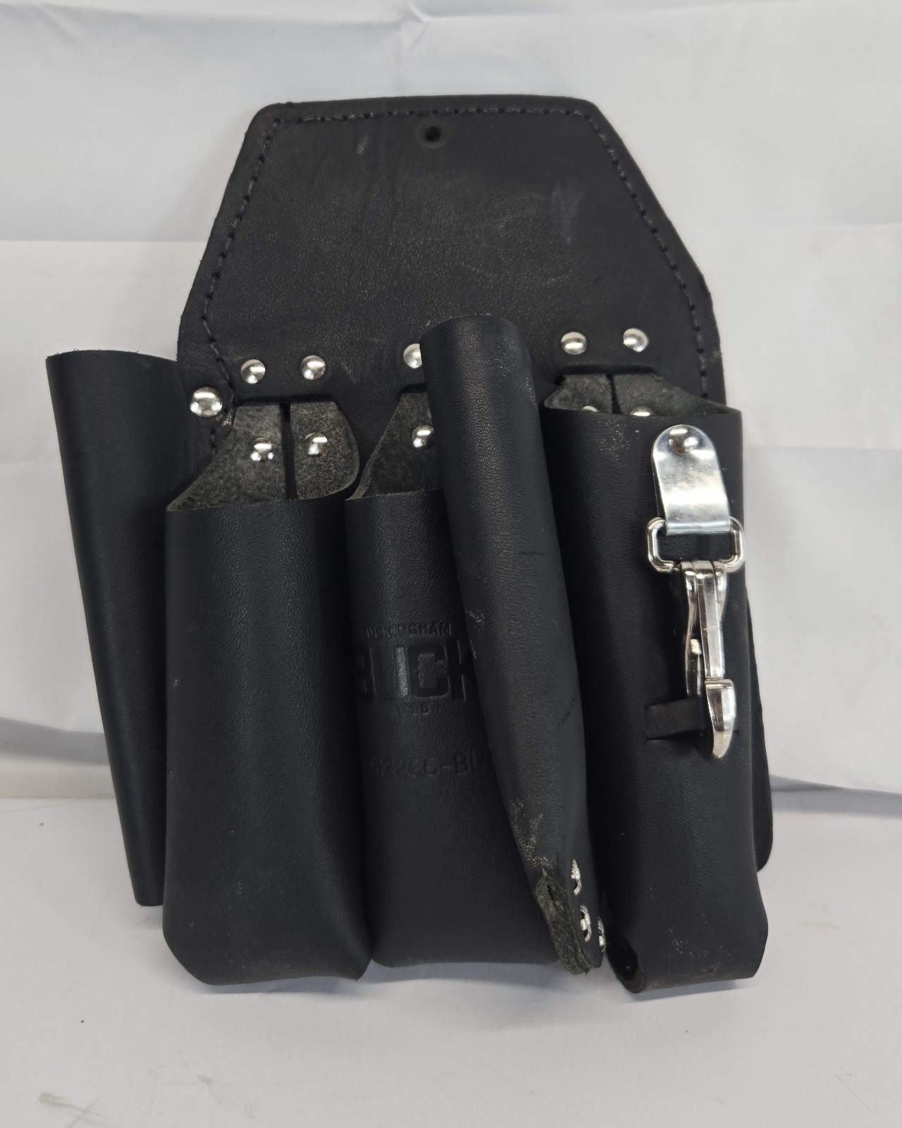 42266-BL Buckingham, 5 Tool Pocket & Knife Snap Black Leather 10″x11″ Pouch