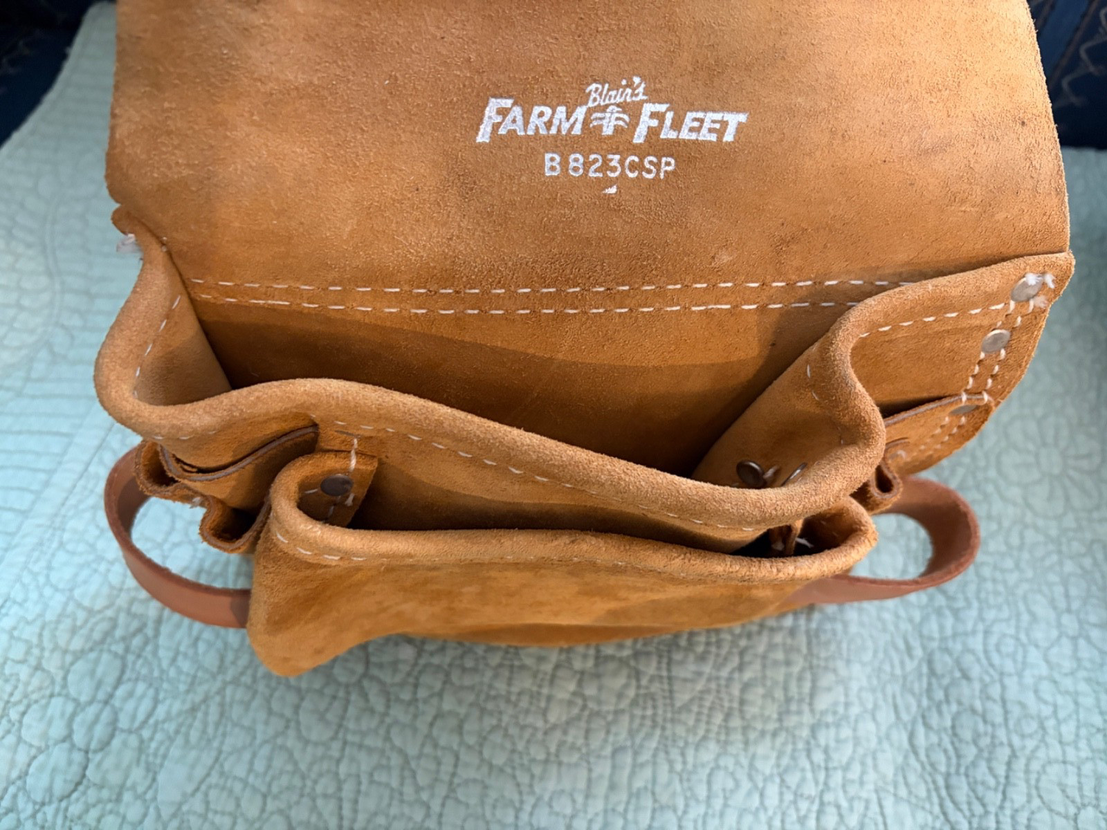 Farm & Fleet 10 Pocket Nail & Tool Pouch Brown Color Rugged Leather – BRAND NEW