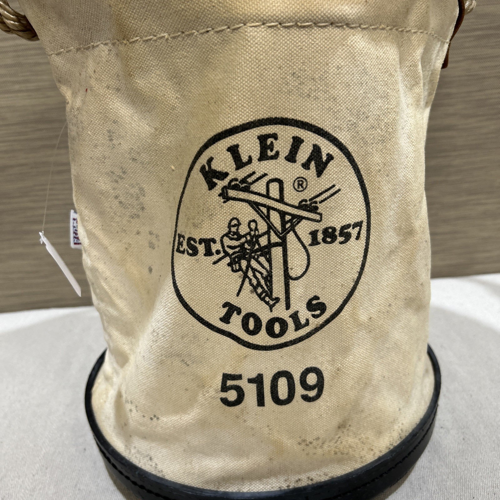Klein Tools #5109 Canvas 14″ Bucket-Wide Mouth-Reinforced Bottom-Rope Handle-007