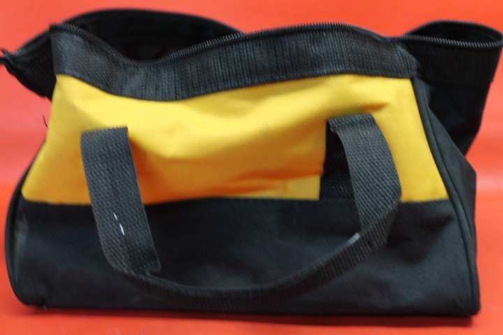 DeWalt 12″ X 9″ X 7″ Canvas Tool Bag.