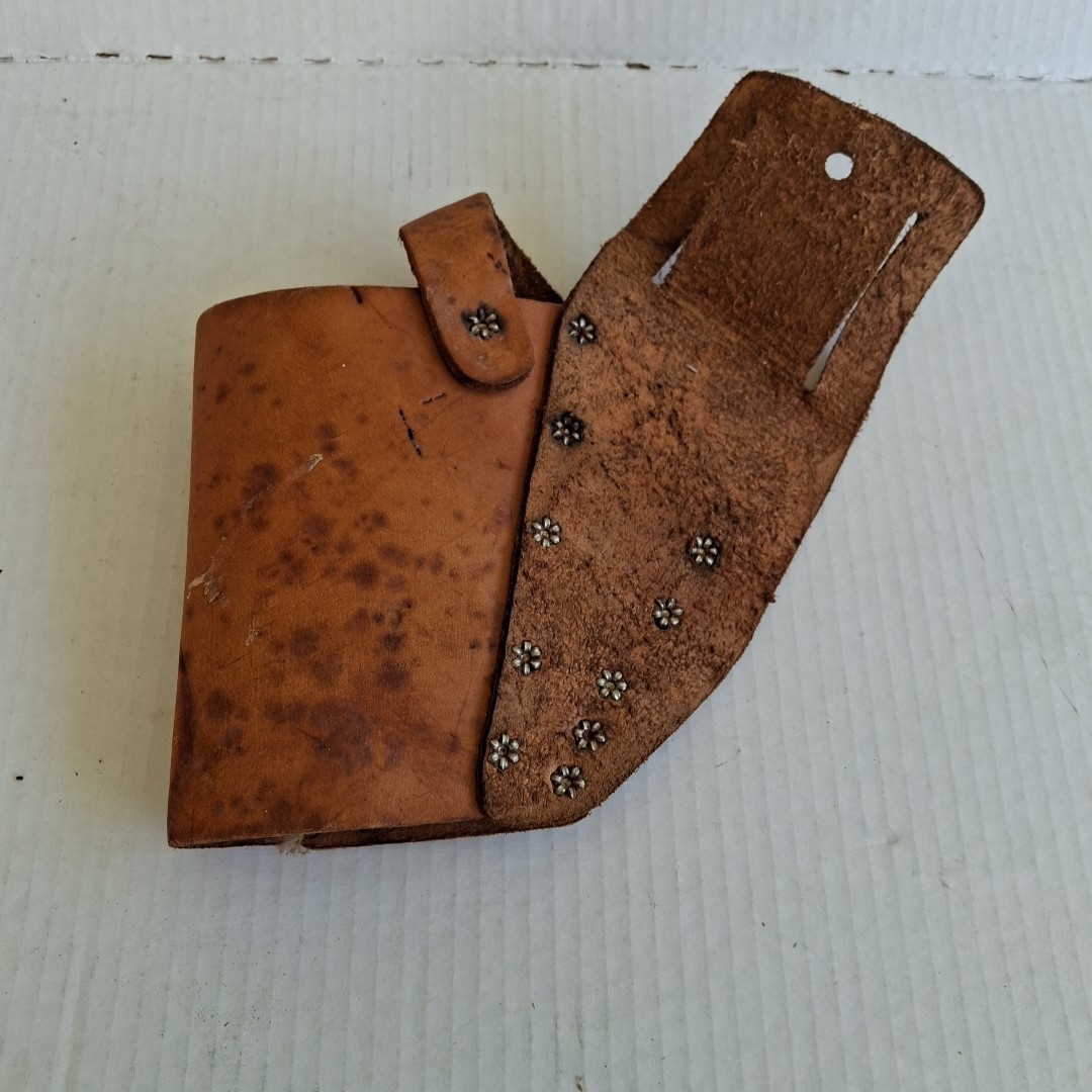 American Work Products Leather Tool Holster L-410 Used With Stains See Pics