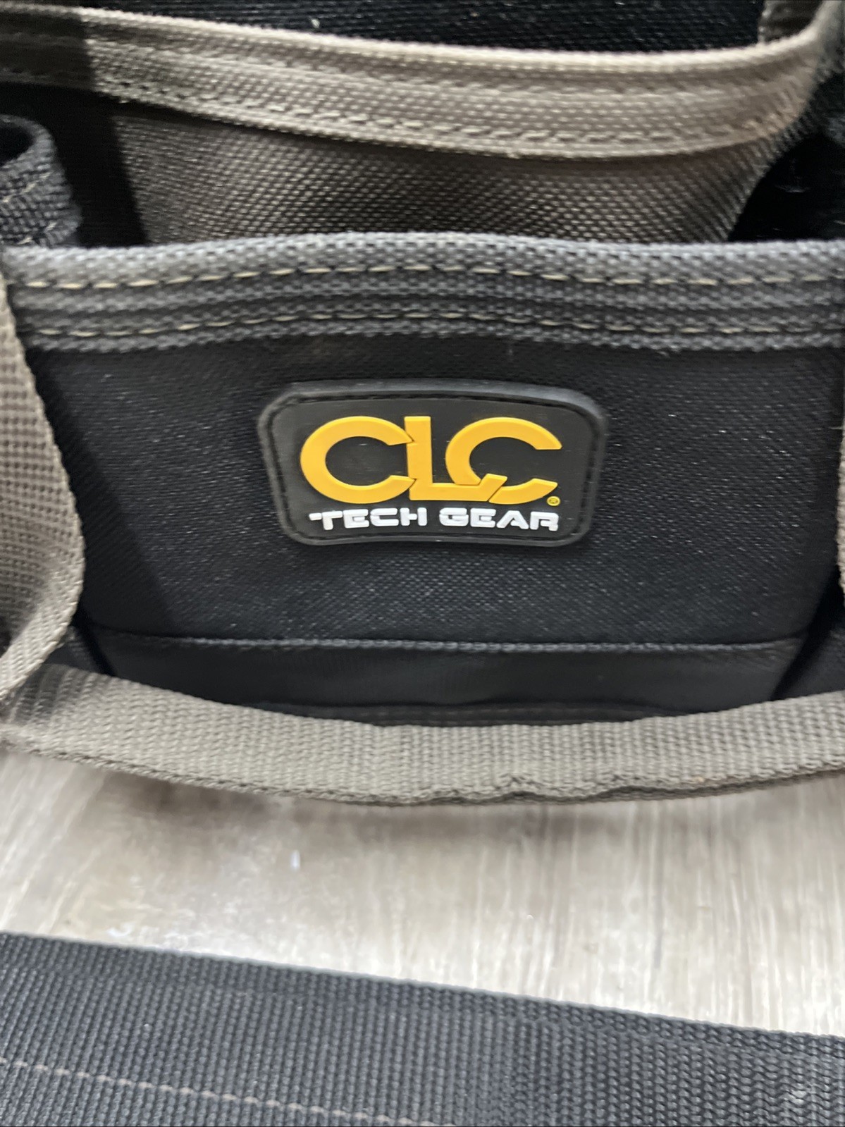 CLC TECH Gear Tool Bag With Light