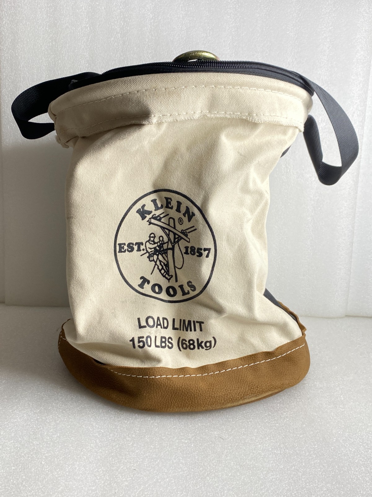 Klein Tools 17″ H/14” W 150lb. Canvas Bucket With Zip-Close Top & Leather Bottom