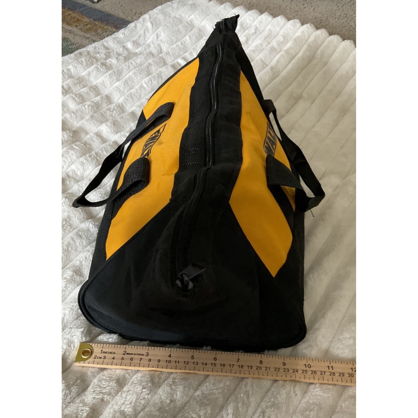 DeWalt NA705139 Heavy Duty Canvas Tool Bag Yellow Black Zippered 13 Inch Medium