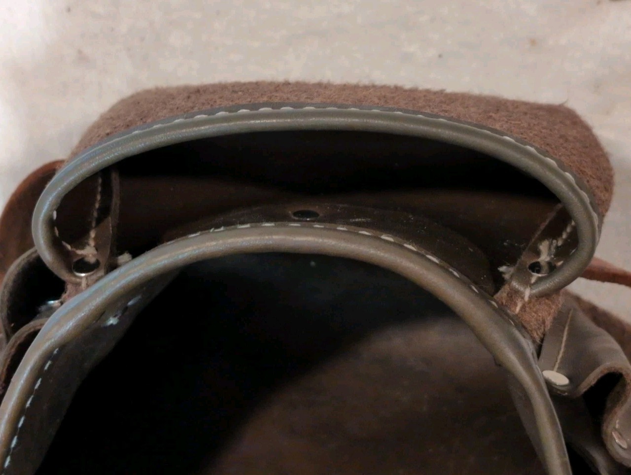 Vintage Weyerhaeuser Leather Carpenter Tool Belt, Nail Pouch, Apron USA Workwear