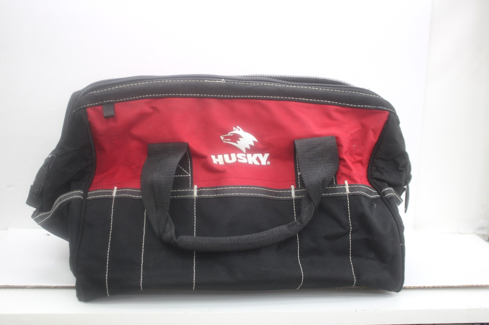 Husky 16in TOOL BAG . PRE-OWNED