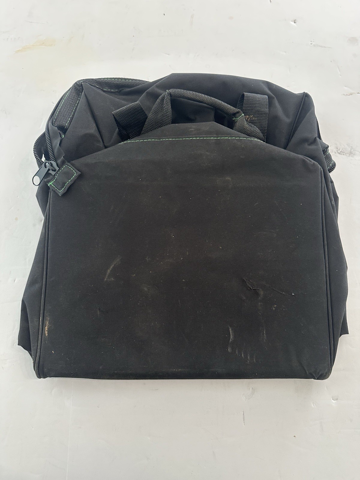 Metabo 372294M HPT 14X11X14″ Inside dims Contractor Canvas Tool Bag – Black/Camo