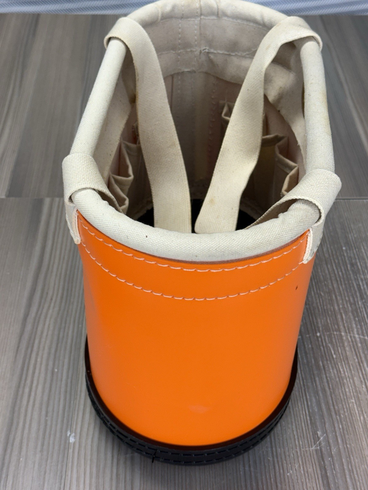 Klein Tools Hard Body Oval Bucket Orange/Black + Zipper Bag