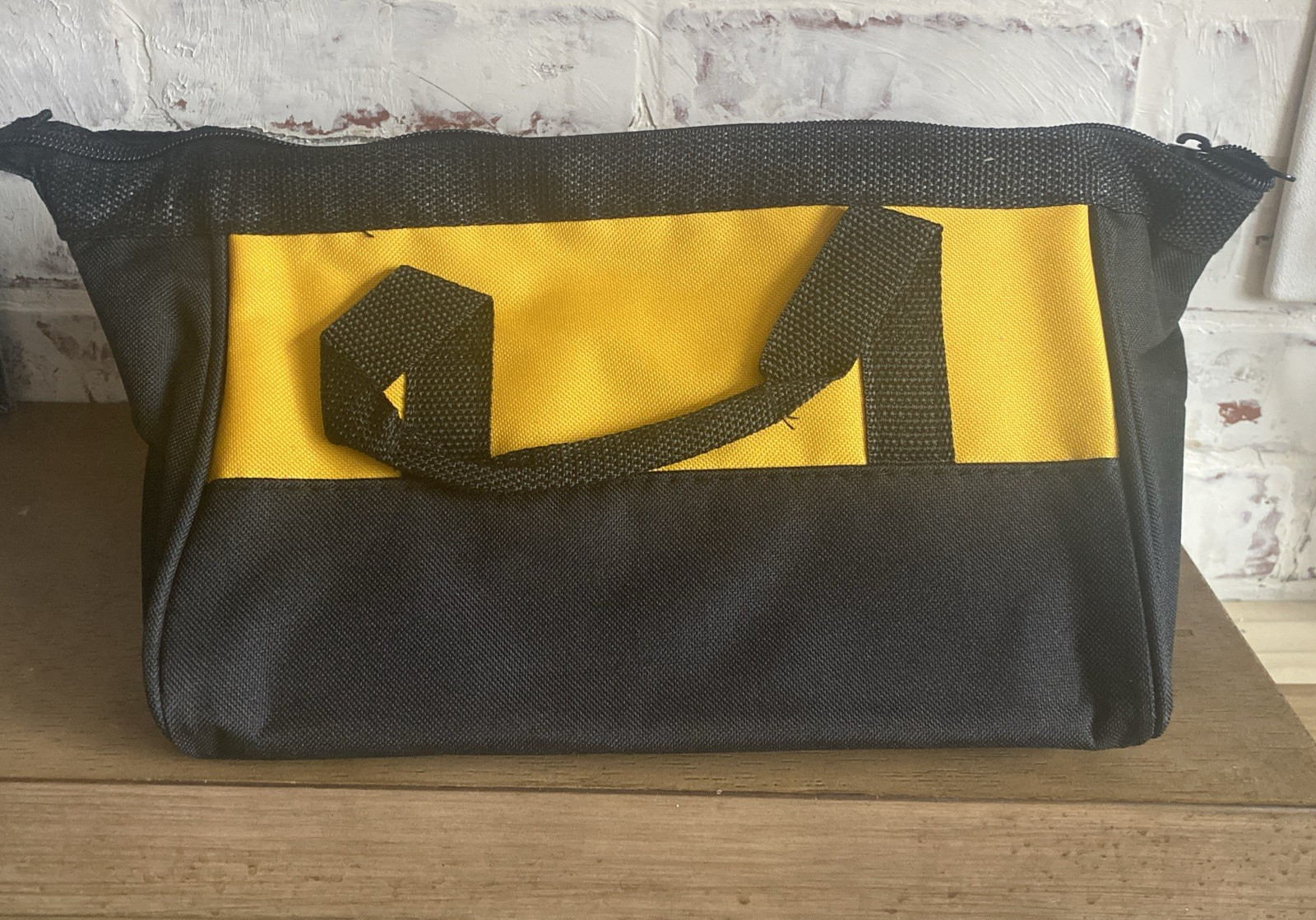 DEWALT 10-Inch Black/Yellow Soft Mini Contractor Tool Bag