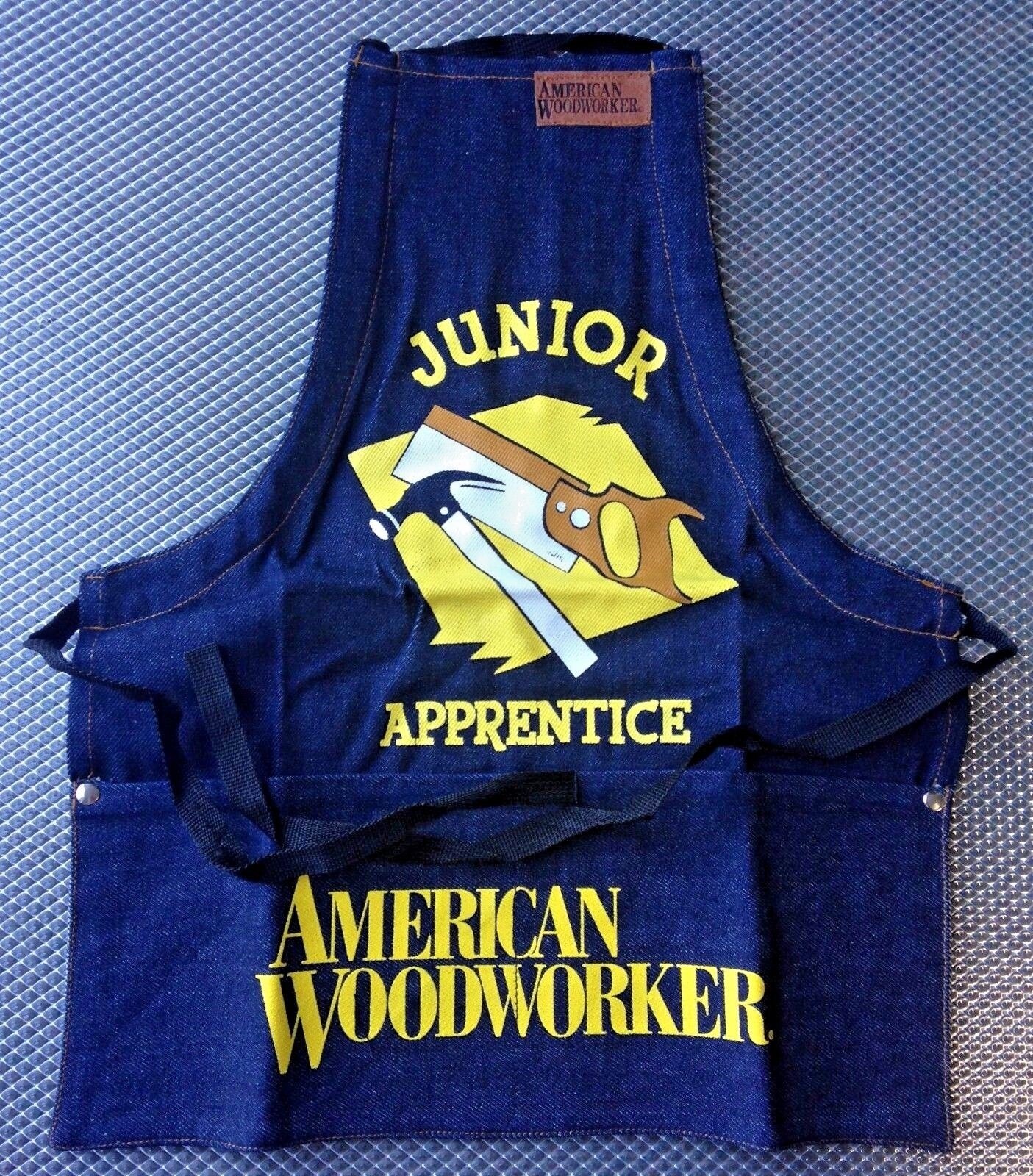American Woodworker 113 JR. Bib Shop Apron 18″ x 14.5″