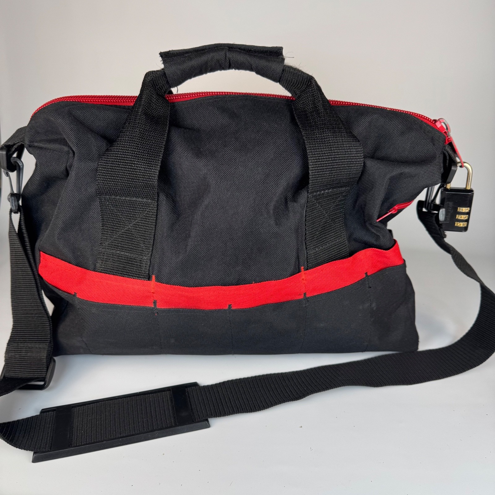 Craftsman 17” Tool Bag Black Red Heavy Duty w/ Shoulder Strap & Pockets