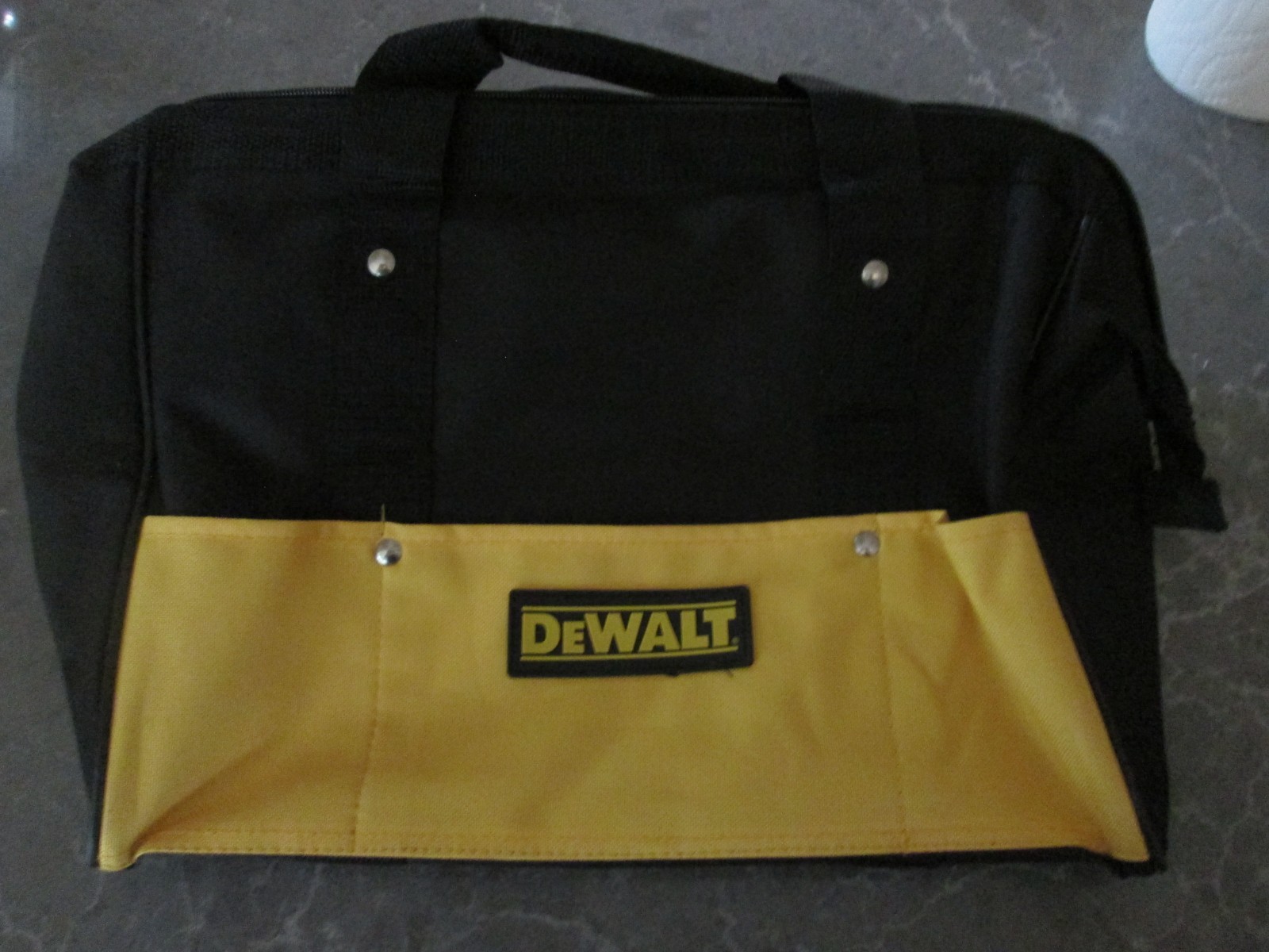 DeWalt Black + Yellow Tool Bag 16″ x 9″ X 11″ w/ External Pockets New