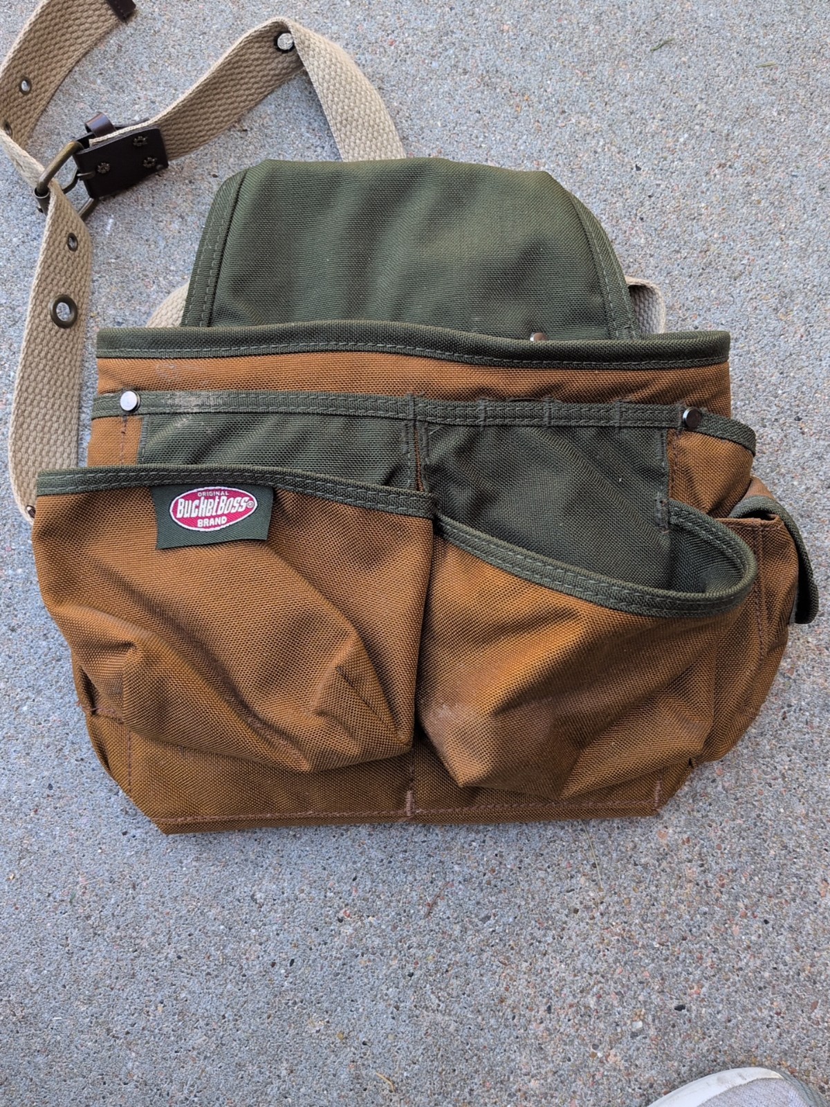 Bucket Boss original brand Tool Belt w/ Waist Strap