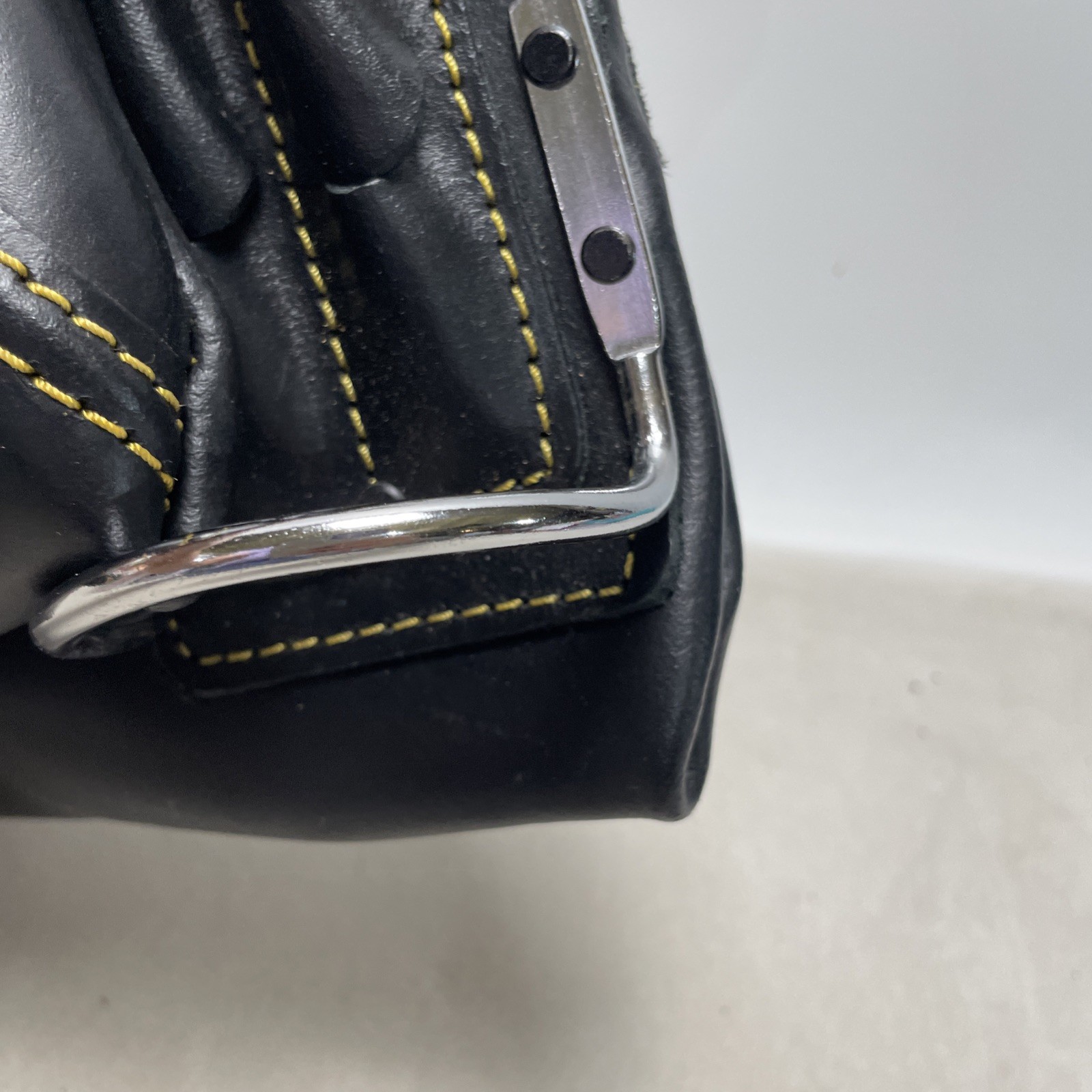 DeWALT DG5433 Carpenter’s LEATHER Nail Tool Bag Pouch 10-Pocket Tools NO BELT