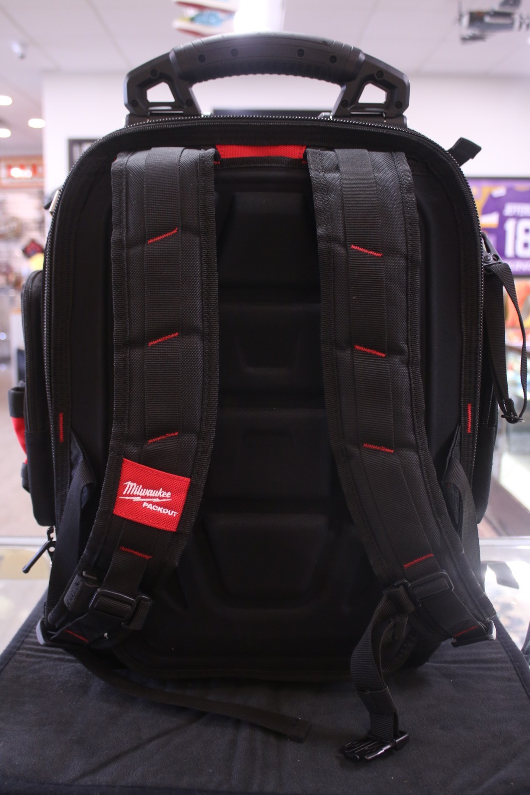 MILWAUKEE 48-22-8303 PACKOUT STRUCTURED BACKPACK