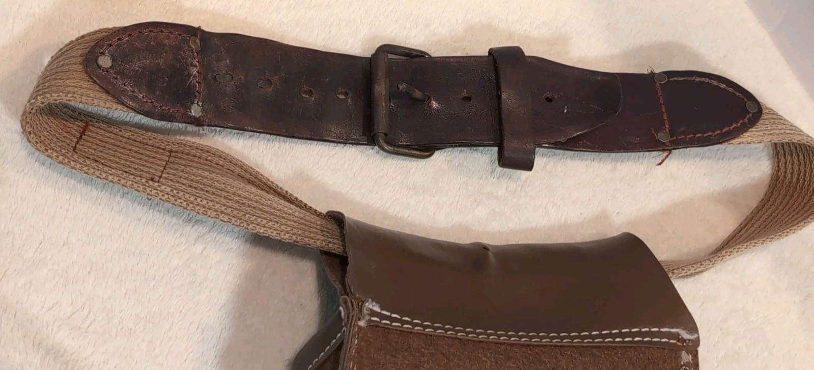 Vintage Weyerhaeuser Leather Carpenter Tool Belt, Nail Pouch, Apron USA Workwear