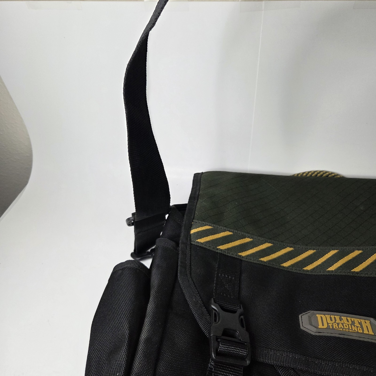 Duluth Trading Co Electrician Tool Laptop Storage Shoulder Bag Black Green