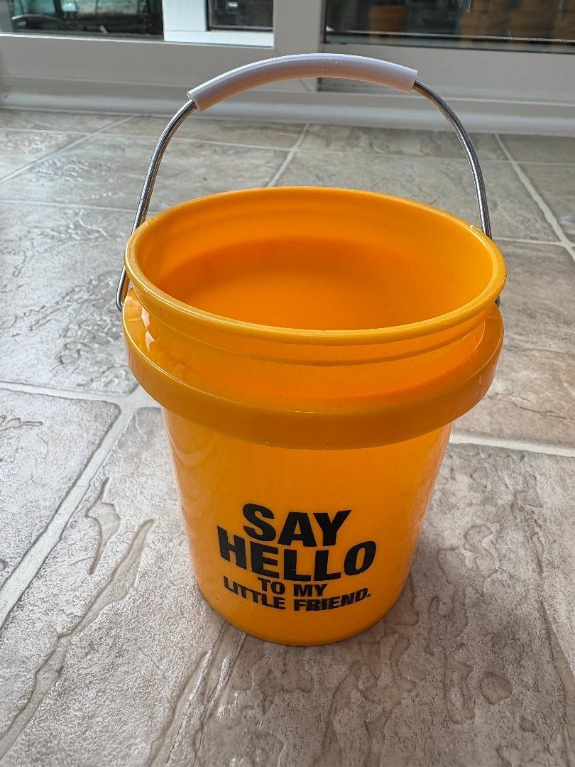 Set of 10 Northern Tool Mini Bucket, 0.5 qt, brand new, free shipping!