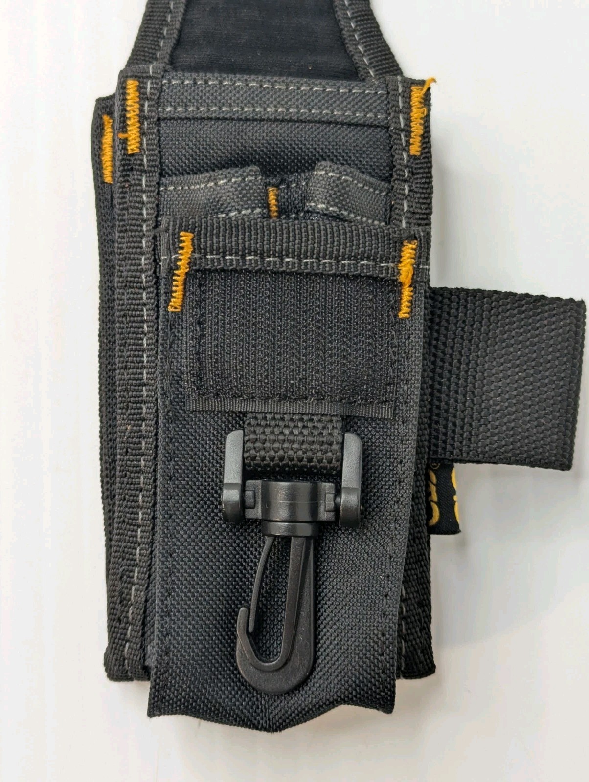 CLC Custom LeatherCraft 5-Pocket Cell Phone / Tool Holder With Clip – 1105