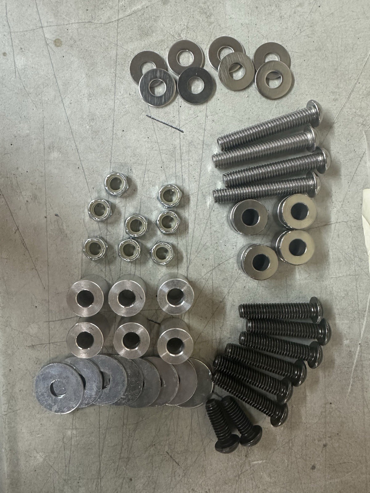 NEW S. Bag HARDWARE Kit For Softail W/ Herit S. Bags