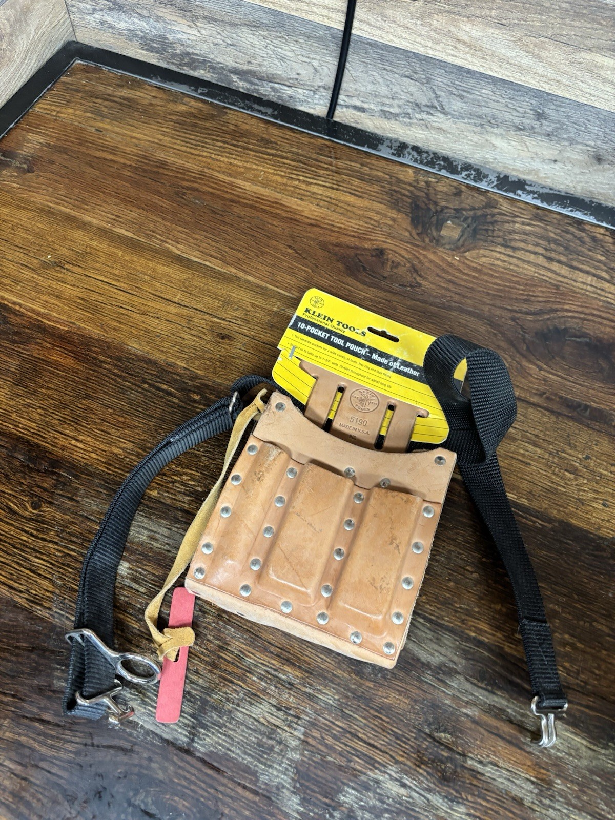Klein Tools 5190 Leather 10-Pocket Tool Pouch NWT