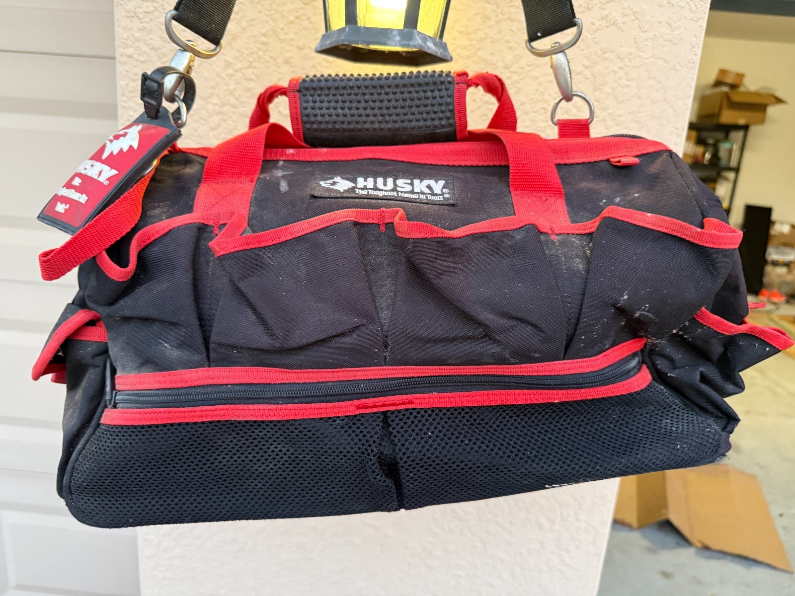 Husky 191 278 Large Mouth 16-Inch Tool Bag 18 Storage Pockets Water Resistant