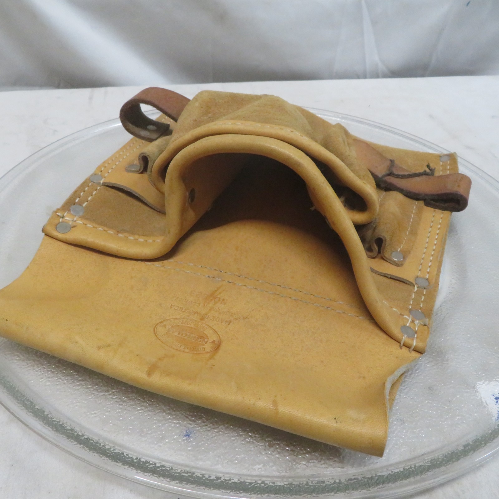 Vintage McGuire-Nicholas No. 823 Tan Cowhide Leather Nail Tool Belt Pouch