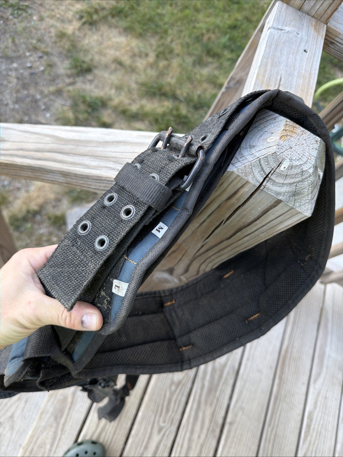 Heavy Duty Construction Belt, Full Of Saw Dust Etc. No Damage. Cheap B/c Dirty
