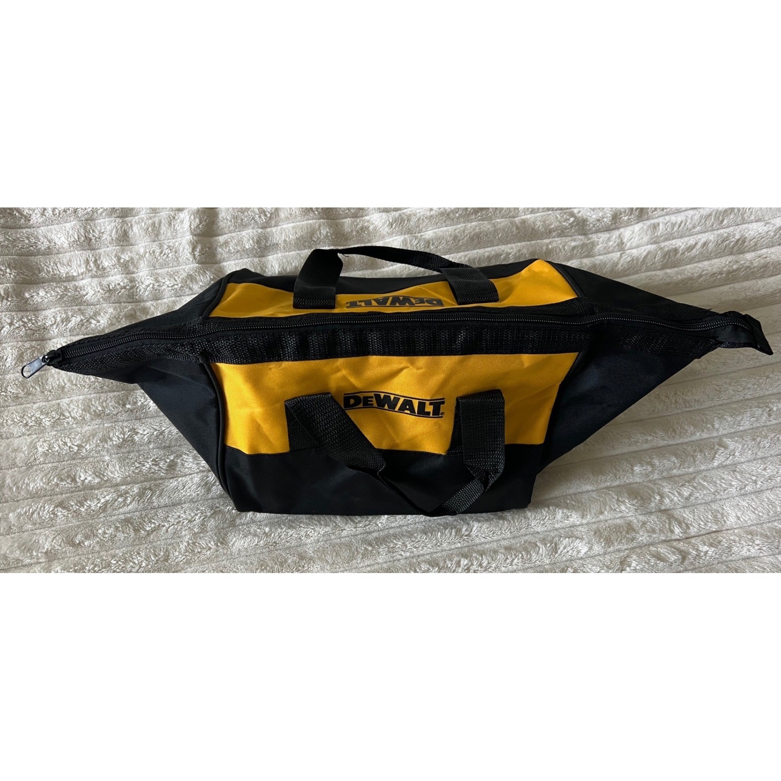 DeWalt NA705139 Heavy Duty Canvas Tool Bag Yellow Black Zippered 13 Inch Medium