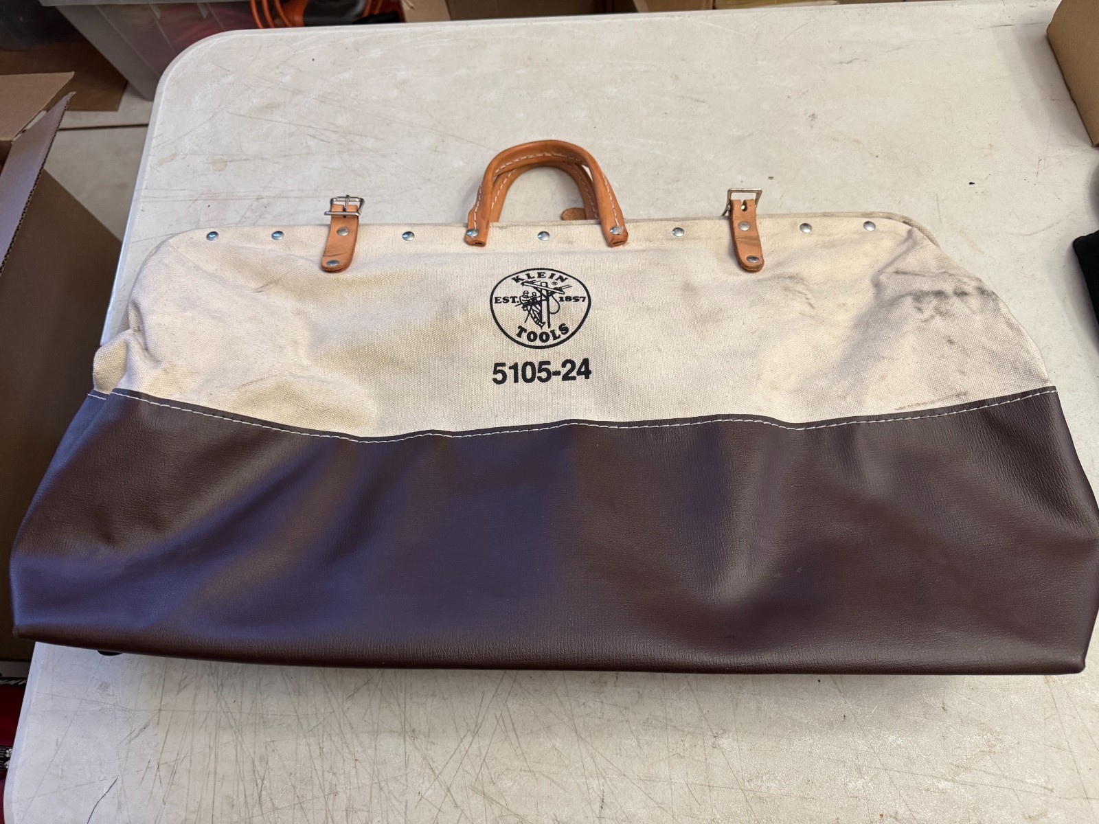 KLEIN Tools Electrical W/ Pouch 24″ Bag #5105-24 With Extra Tools Bundle.