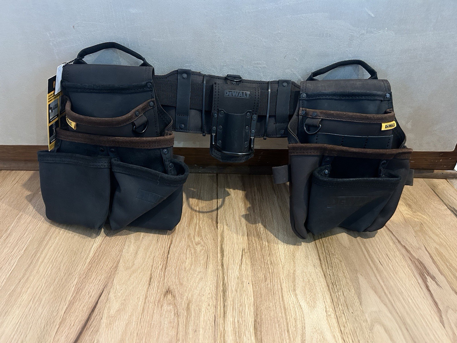 DEWALT Leather Tool Rig