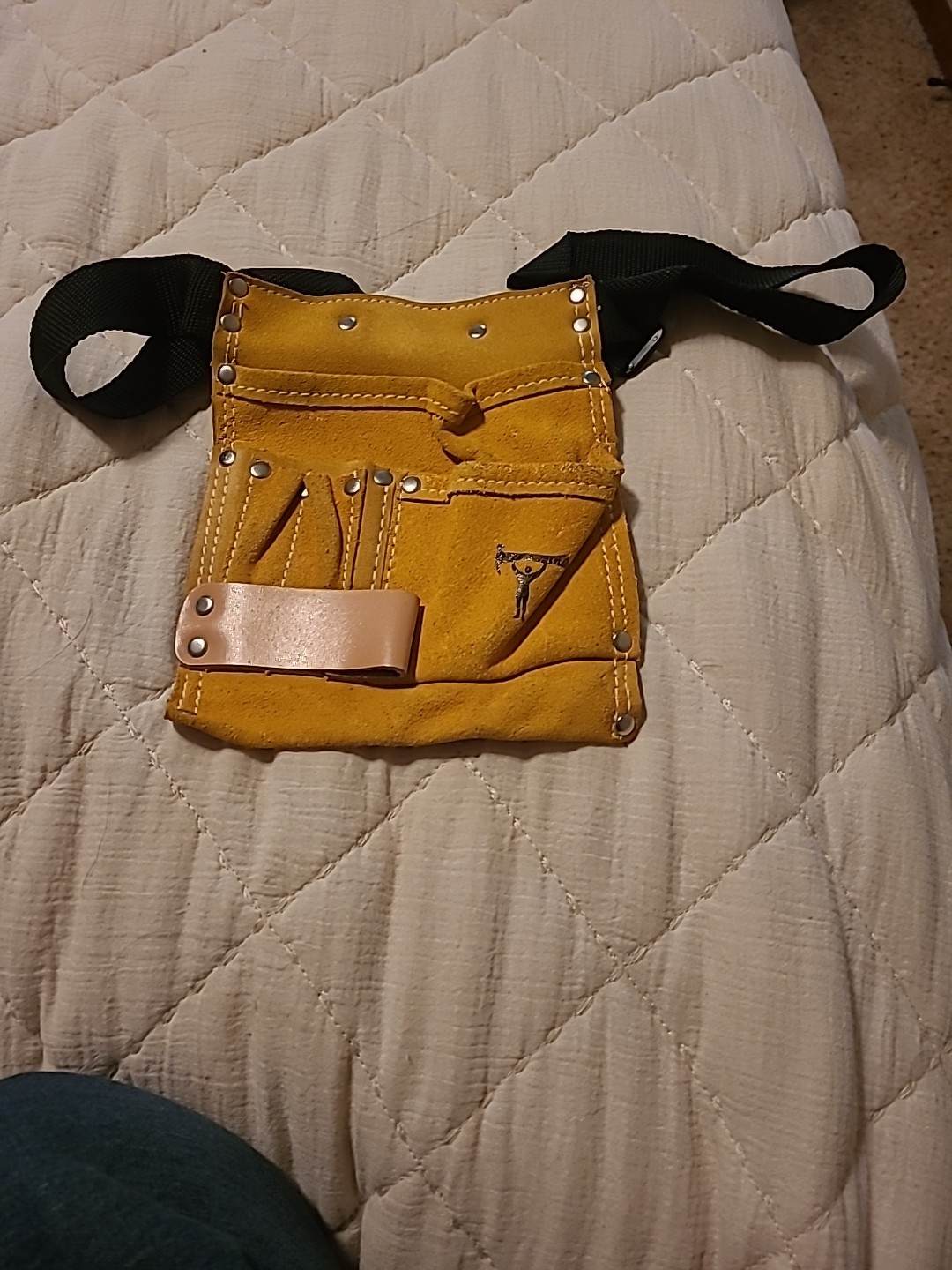 Tool Pouch Leather Bag w 32″ Nylon Strap – 8 x 6.5″