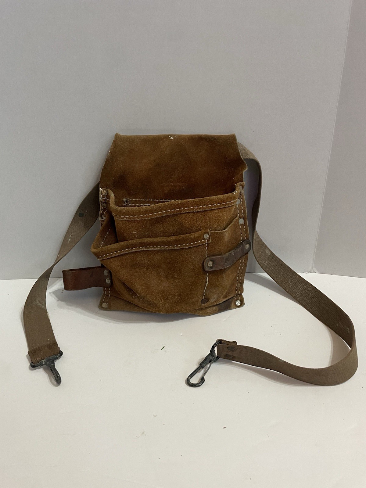 VTG Leather Tool Pouch3 Pocket Tool Pouch with Belt and Hammer Loop-See Pictures