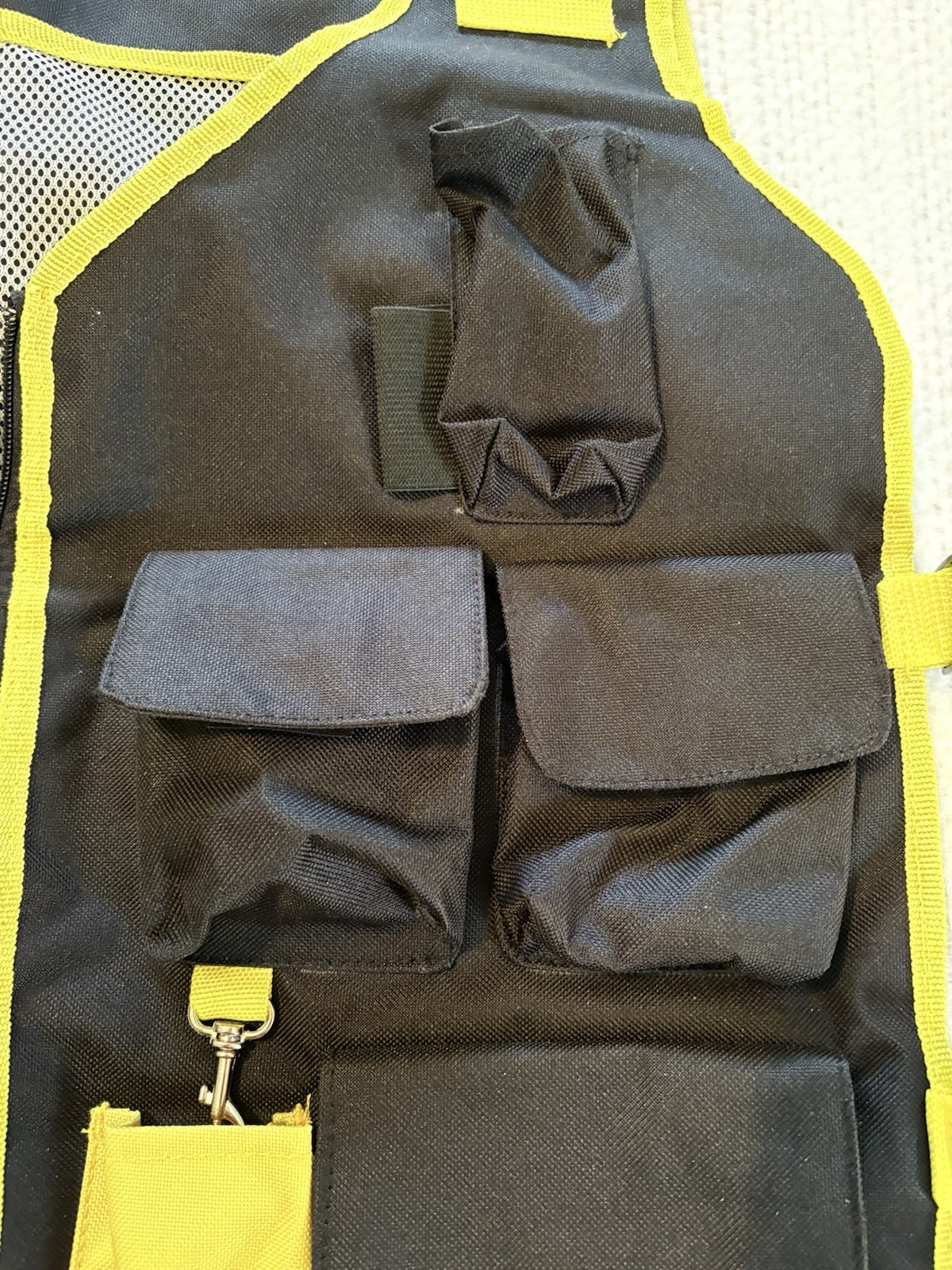 CAL-HAWK BLACK & YELLOW 6 POCKET TOOL VEST ADJUSTABLE SIZE HEAVYWEIGHT NYLON