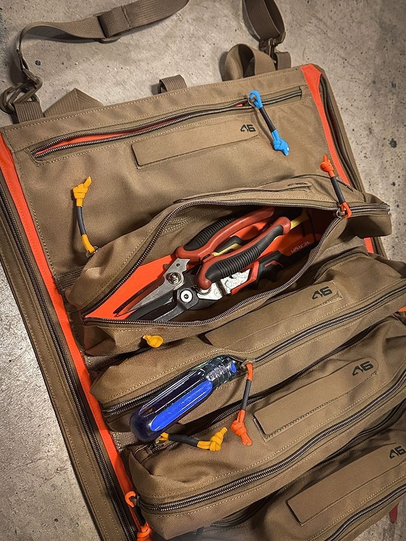 Atlas 46 Yorktown Tool Roll® SAE – Medium Size Coyote/Orange