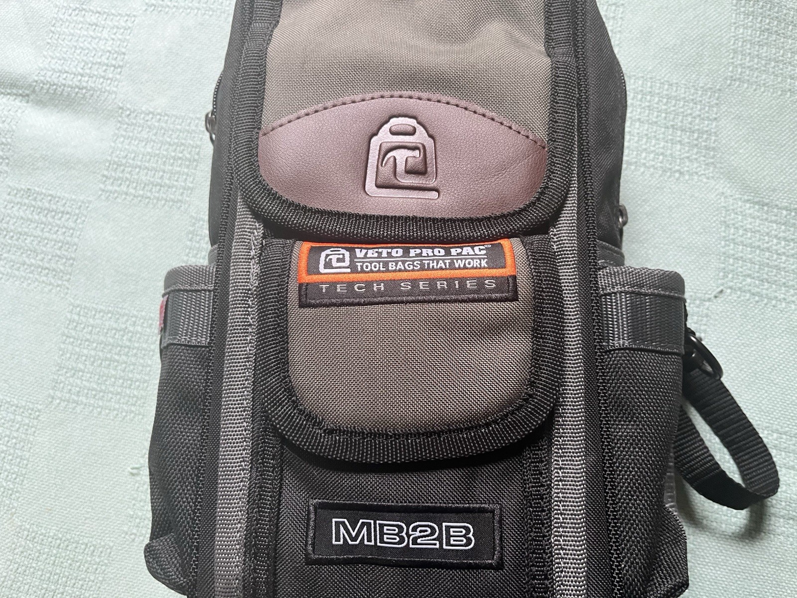 Veto Pro Pac MB2B Tech Series Small Tool Bag Gray/Black Fabric w/ Handle