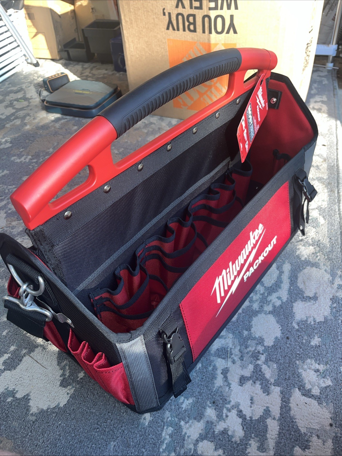 New 48-22-8320 Tool Bags for Milwaukee 20 Inch 32 Pocket packout Tote