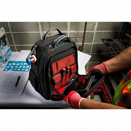 100% AUTHENTIC – MILWAUKEE 48-22-8301 PACKOUT Tool Backpack: 15 in W x 10 5/16 i