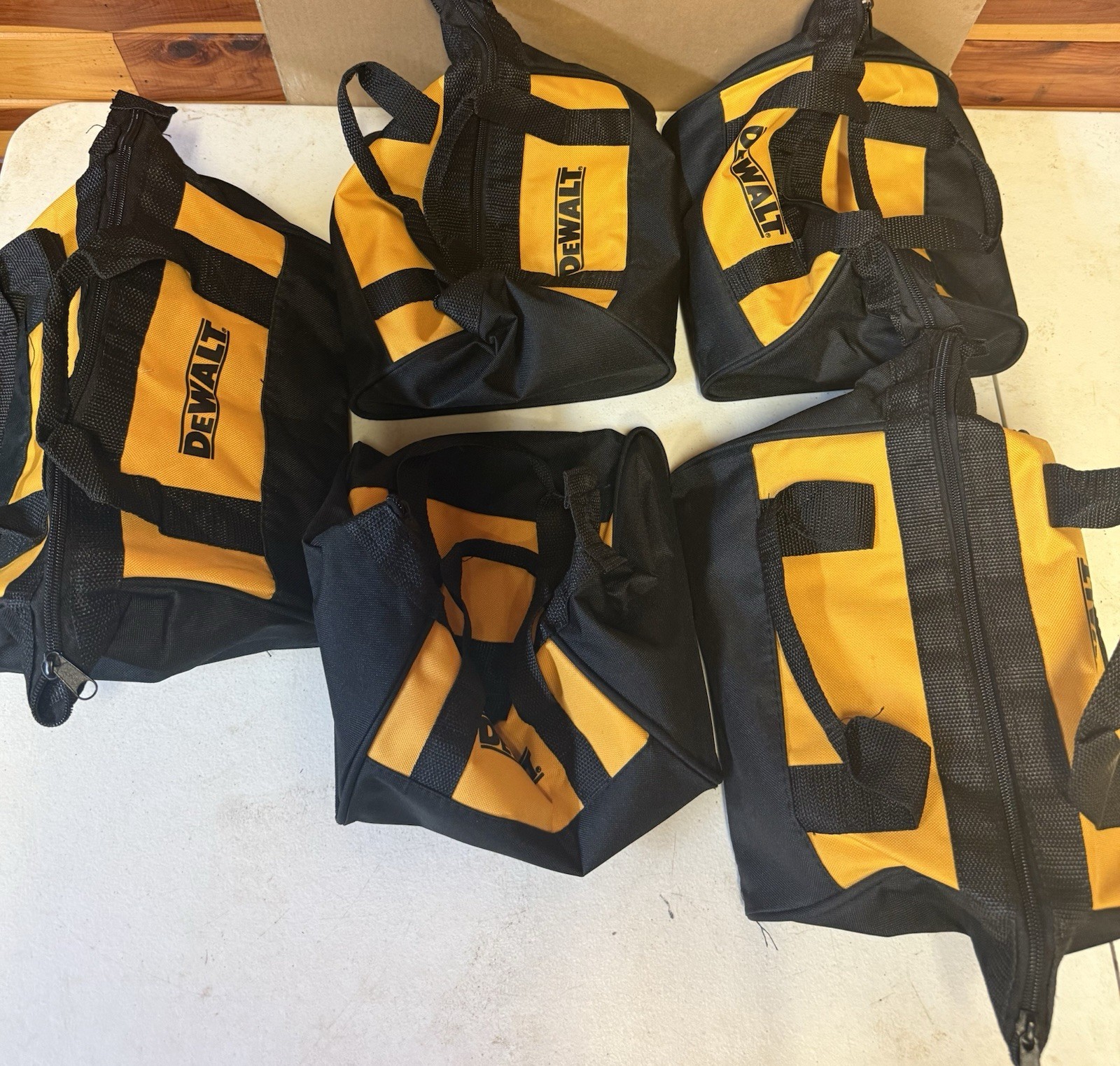 New Dewalt 9” Heavy Duty Nylon Tool Bag 9” x 9” x 8” LOT OF 5